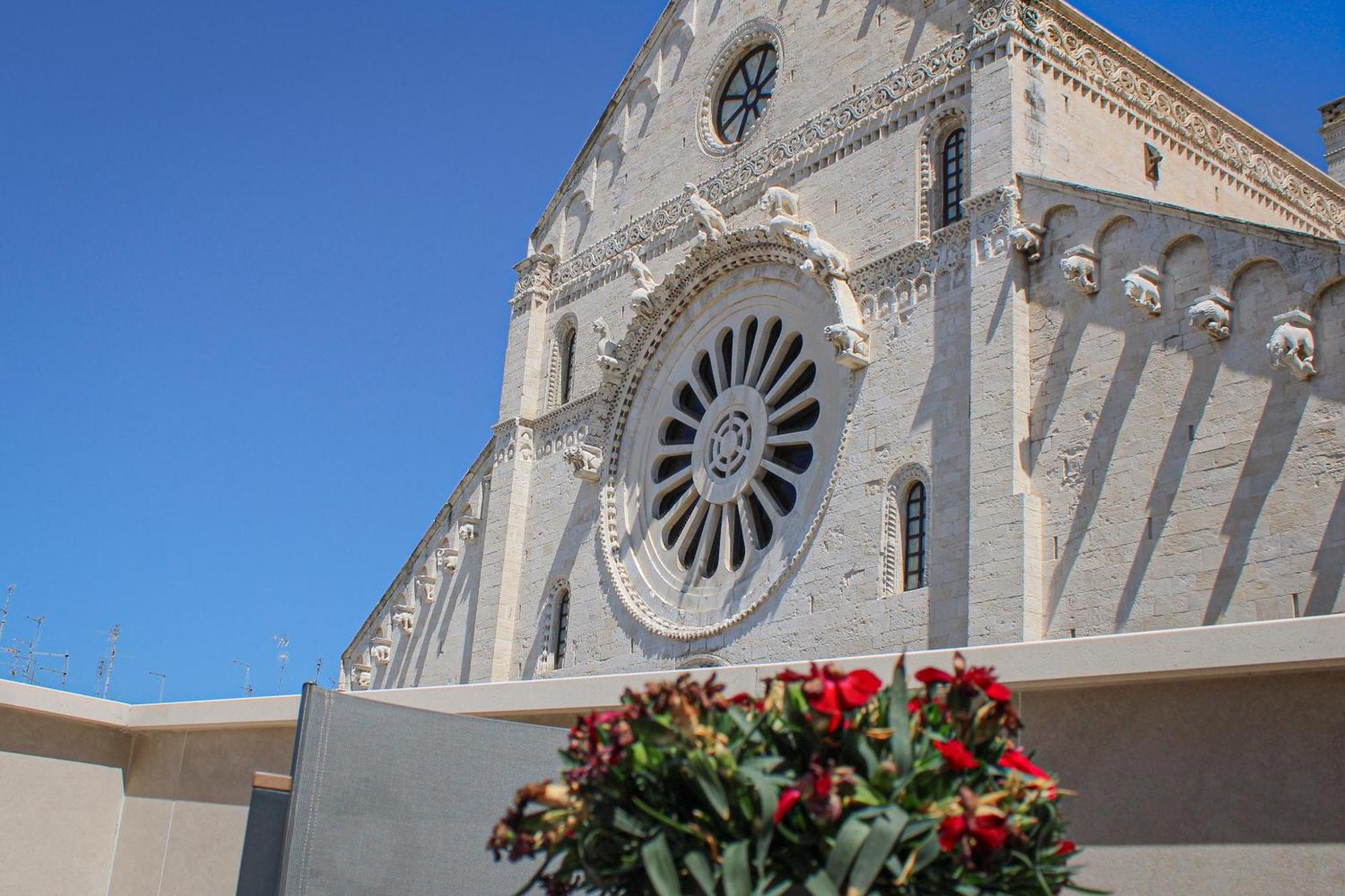 Vista Cattedrale - Super Attico Nel Centro Storico Бари Экстерьер фото